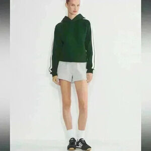 Aritzia TNA Cozy Perfect Fleece Grey Shorts size XS